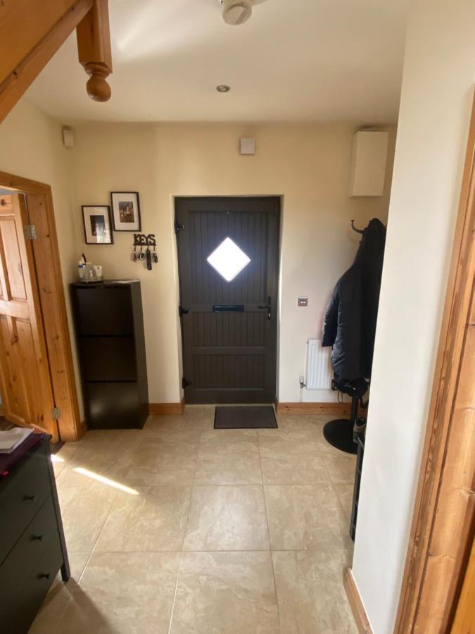 Town Villa With Charming Garden, Bbq Area & Sleeps 6 Cashel  Luaran gambar