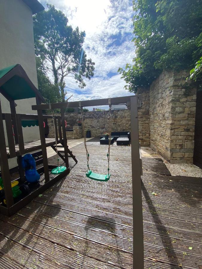 Town Villa With Charming Garden, Bbq Area & Sleeps 6 Cashel  Luaran gambar